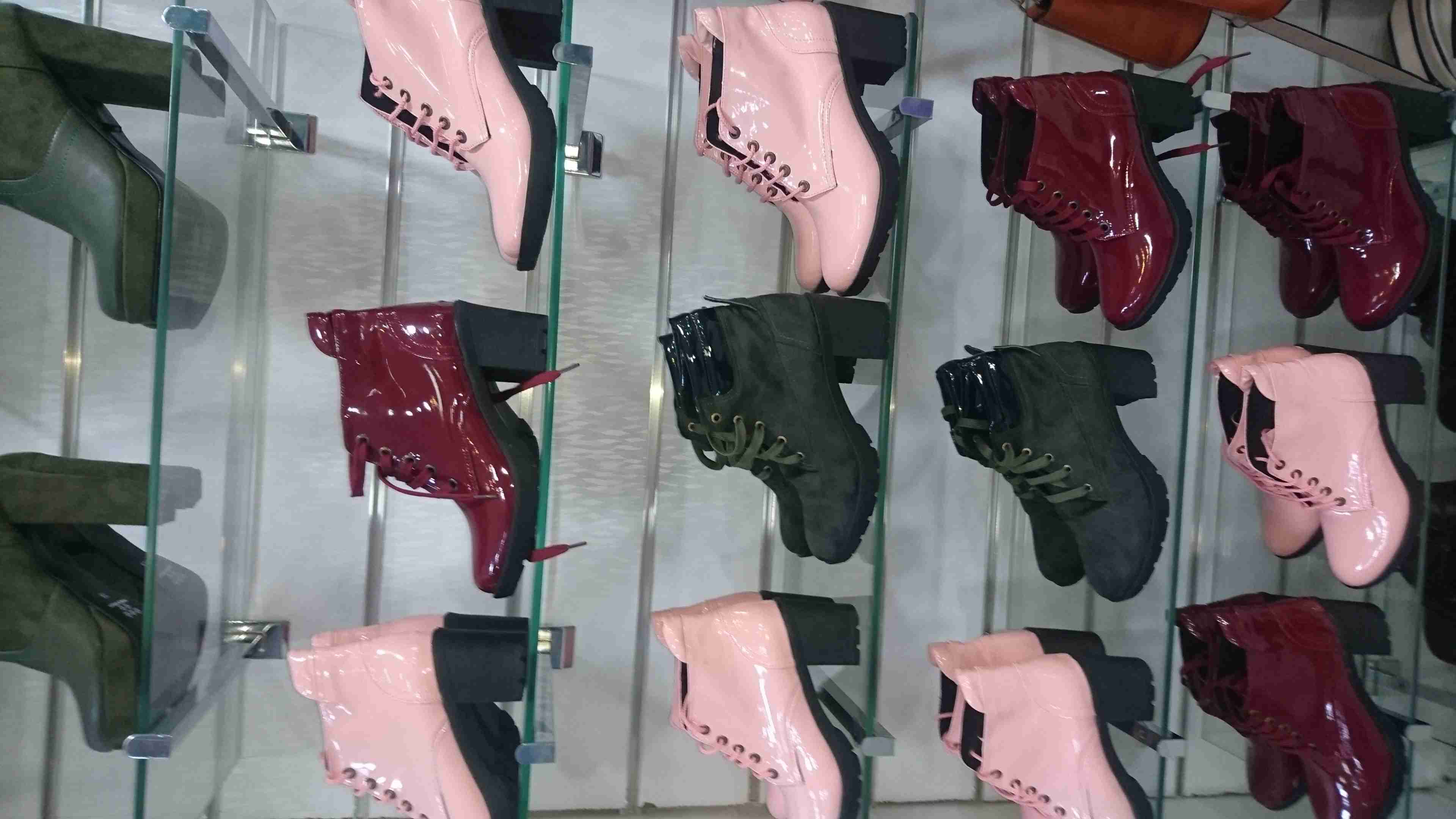 شروة احذيه 650 جوز بسعر مغري للاستفسار 0776375511                                            


	 				لا تنسَ أنك شاهدت هذا الإعلان في عنكبوت            
	 				
                                شرو...