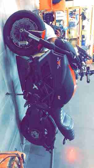 دوكاتي ديافل
لا تنسَ أنك شاهدت هذا الإعلان في عنكبوت
Ducati Diavel 2013
Pric 13000
1200 cc
V2 fo...