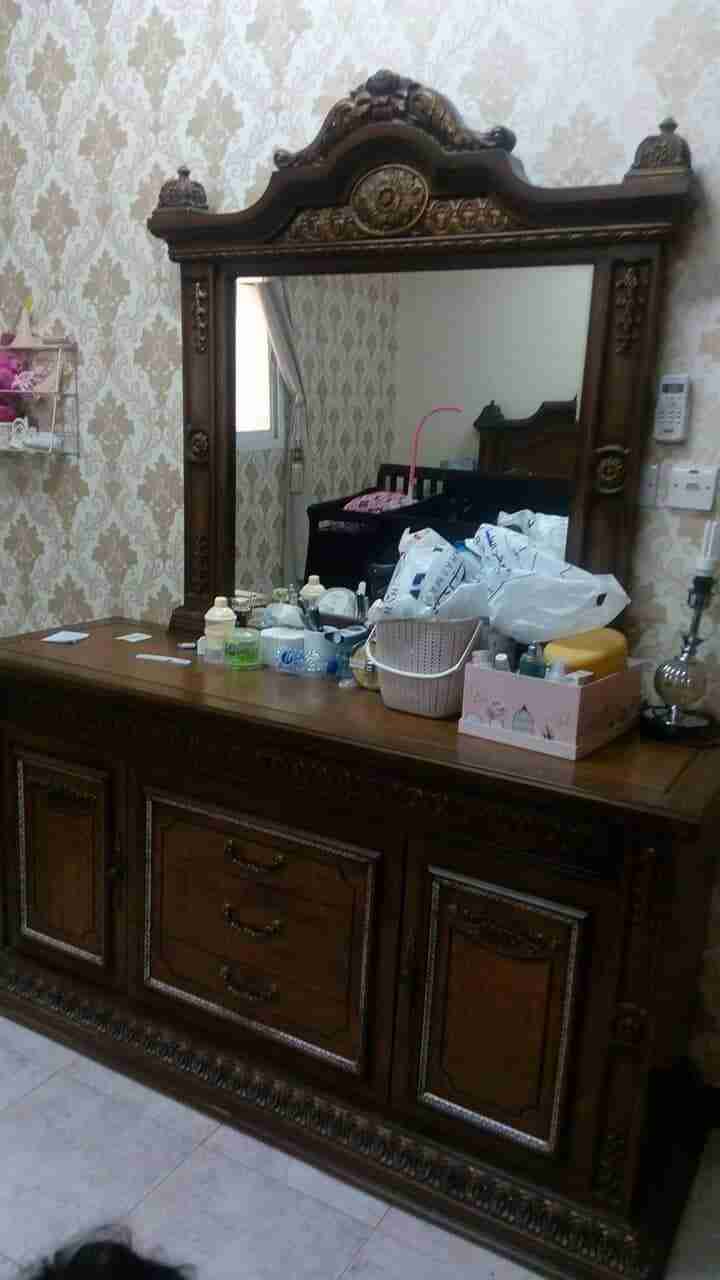 غرفه نوم
لا تنسَ أنك شاهدت هذا الإعلان في عنكبوت
غرفه نوم للبيع...
