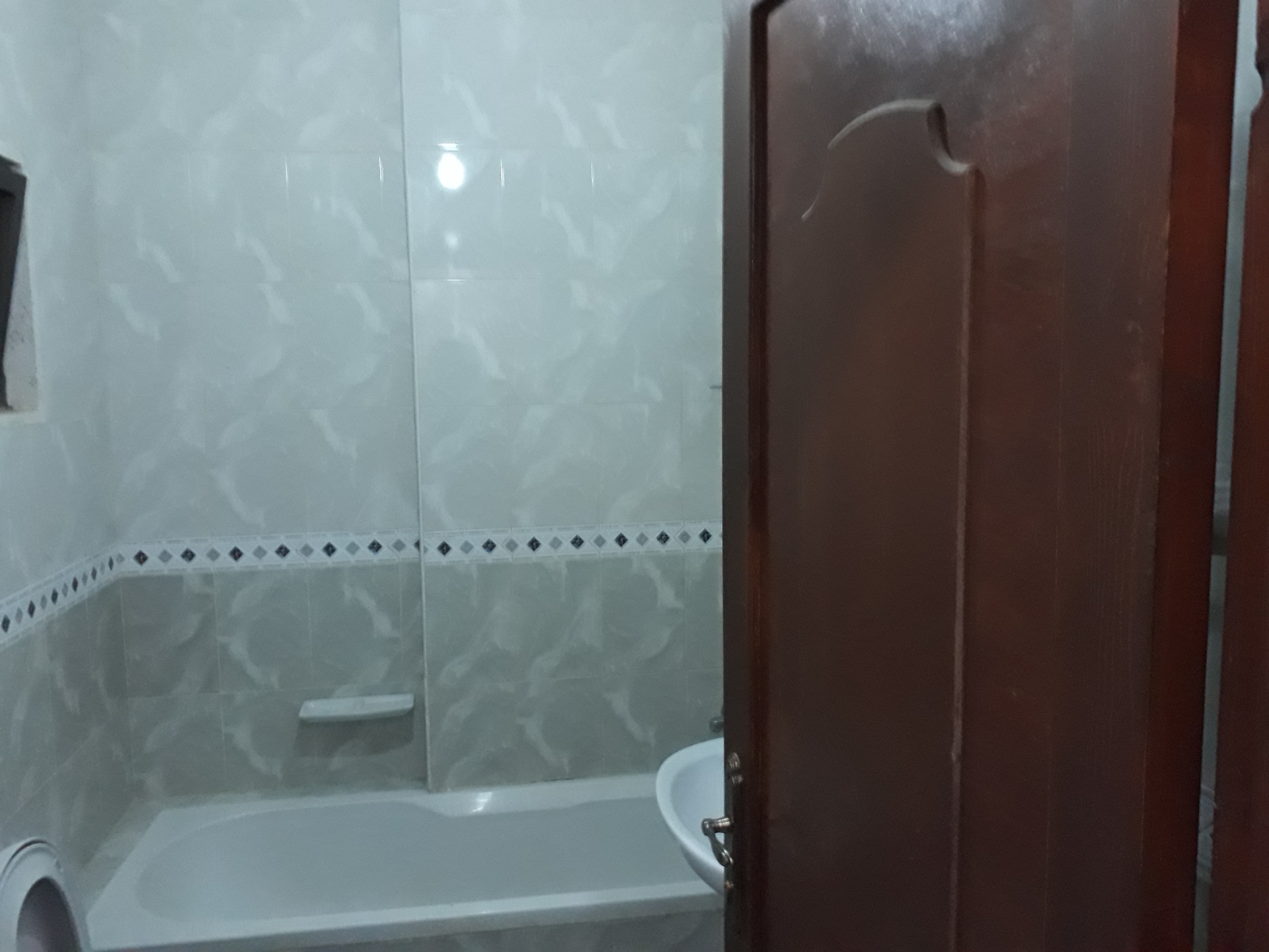 شقه مميزه جدا بجانب البوابه الشماليه الجامعه الاردنية                                            


	 				لا تنسَ أنك شاهدت هذا الإعلان في عنكبوت...