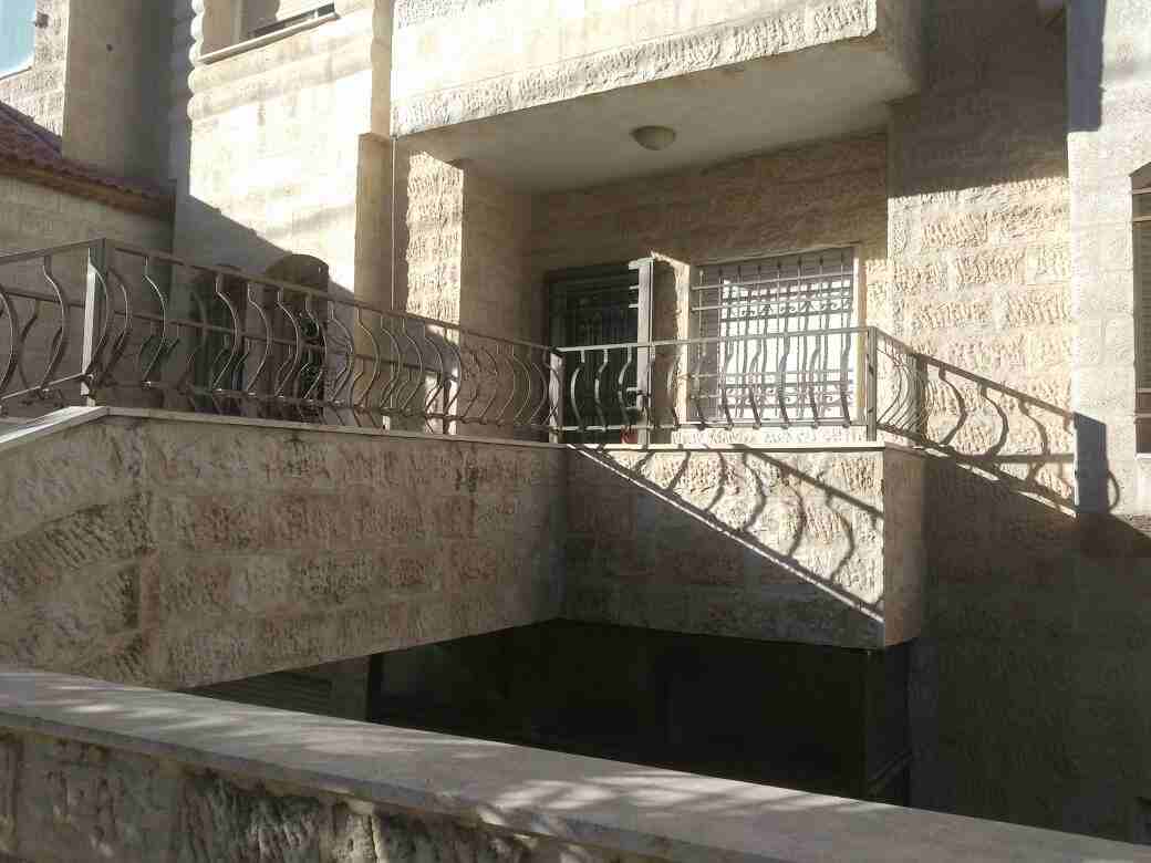 شقه للبيع - ضاحية الرشيد سعر مغري جدا معفية من رسوم التسجيل
لا تنسَ أنك شاهدت هذا الإعلان في عنكبوت...