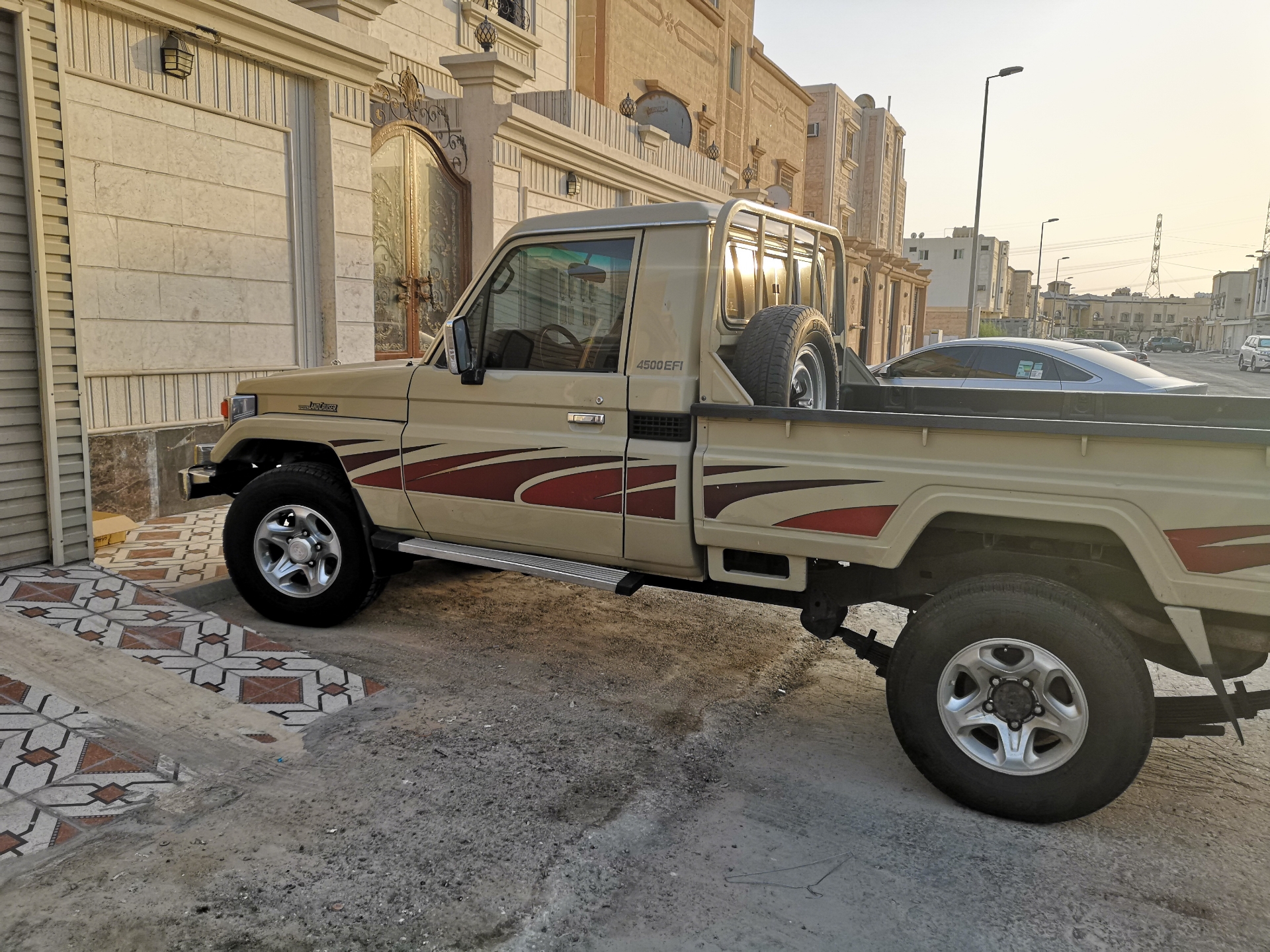 جيب شاص موديل 2005 نظيف البيع كاش فقط
لا تنسَ أنك شاهدت هذا الإعلان في عنكبوت
جيب شاص 2005 نظ...