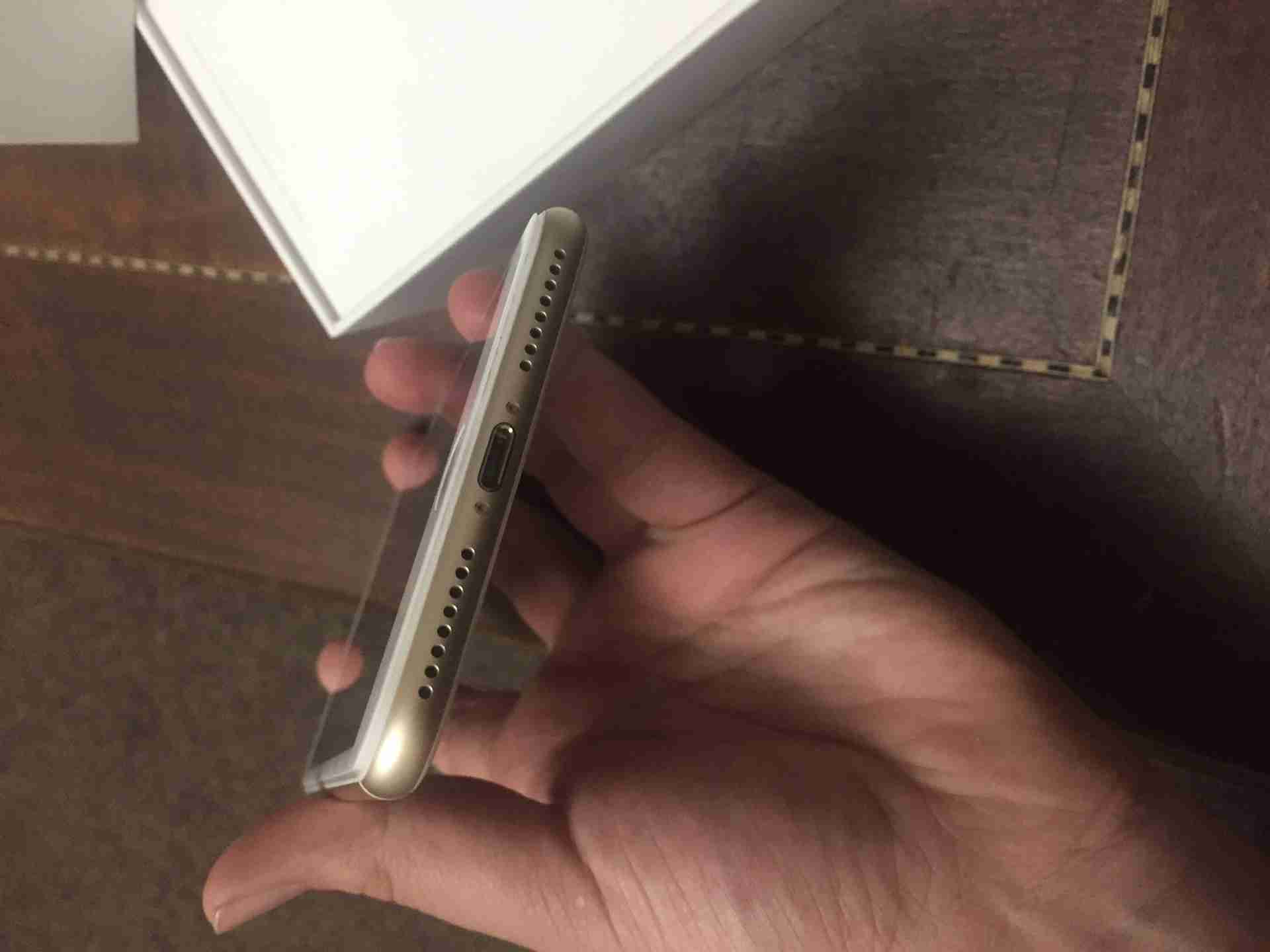 ايفوون 7plus 128g ولا خشط ولا نقرة وكالة مع الشاحن والكرتونة                                            


	 				لا تنسَ أنك شاهدت هذا الإعلان في عنكبوت...