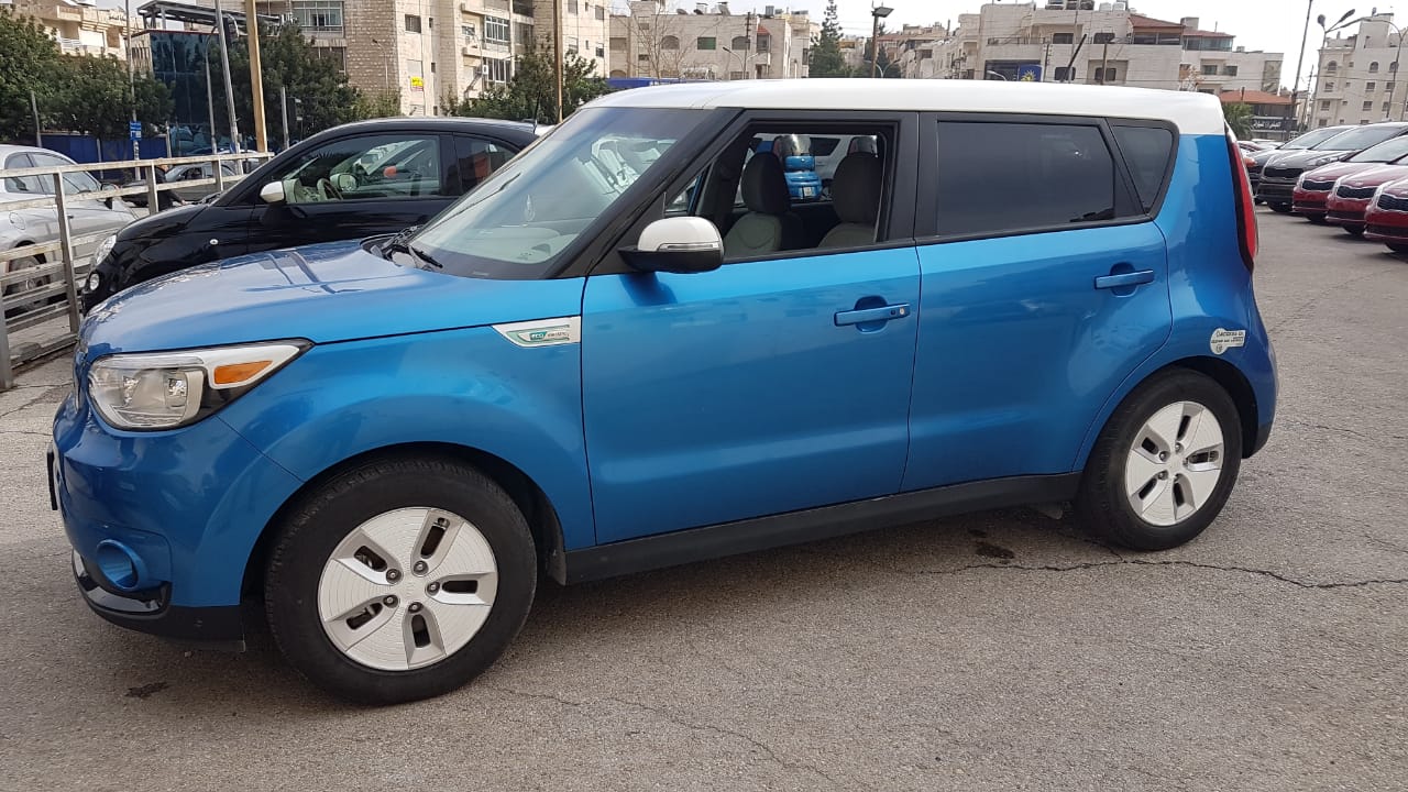 KIA SOUL EV 2015 كيا سول بلس كلين
لا تنسَ أنك شاهدت هذا الإعلان في عنكبوت
كيا سول 2015...