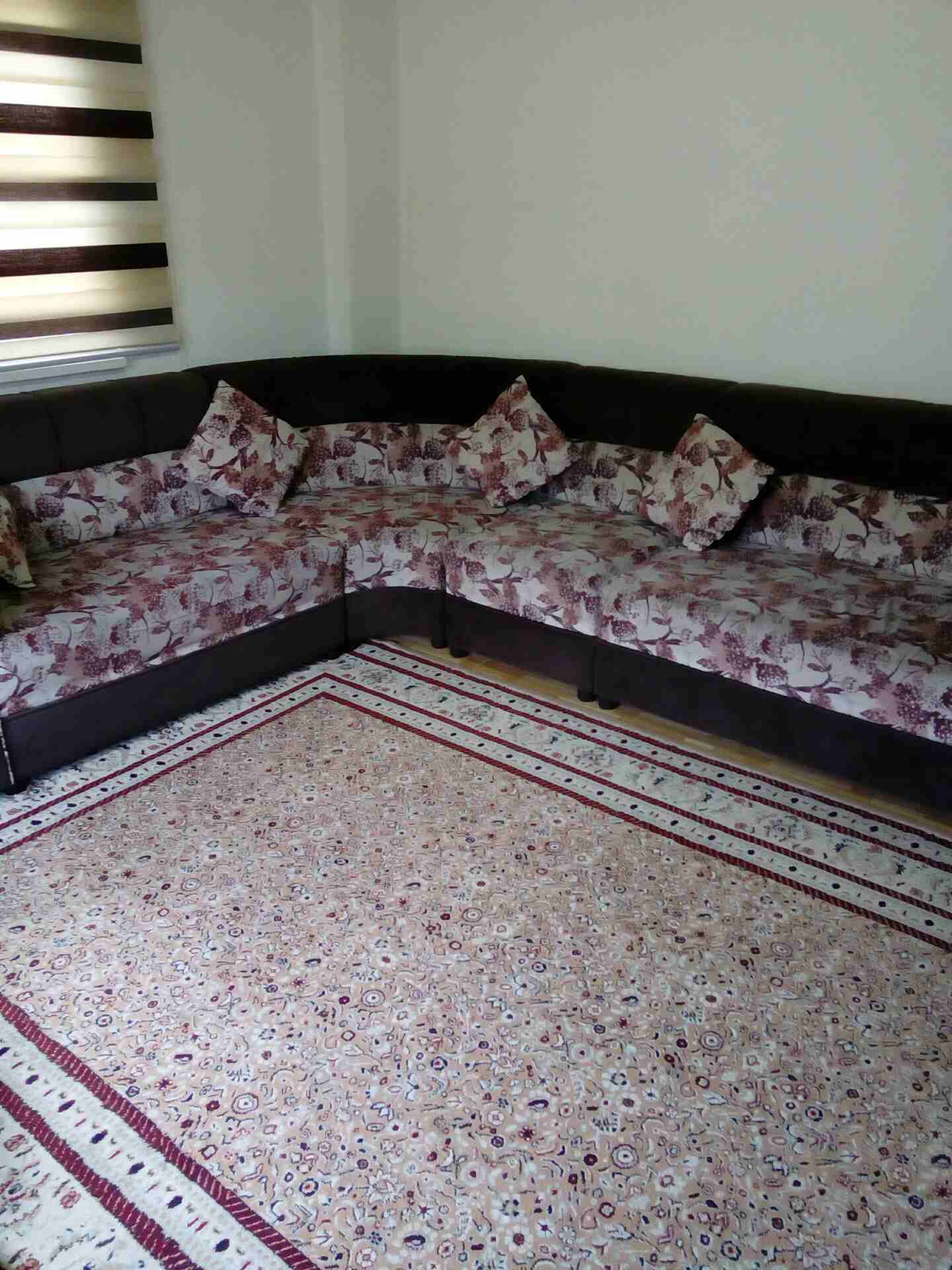 طقم كنبايات كورنر بحاله جيده جدا                                            


	 				لا تنسَ أنك شاهدت هذا الإعلان في عنكبوت            
	 				
                            طقم كنبايات بحاله جيده ج...