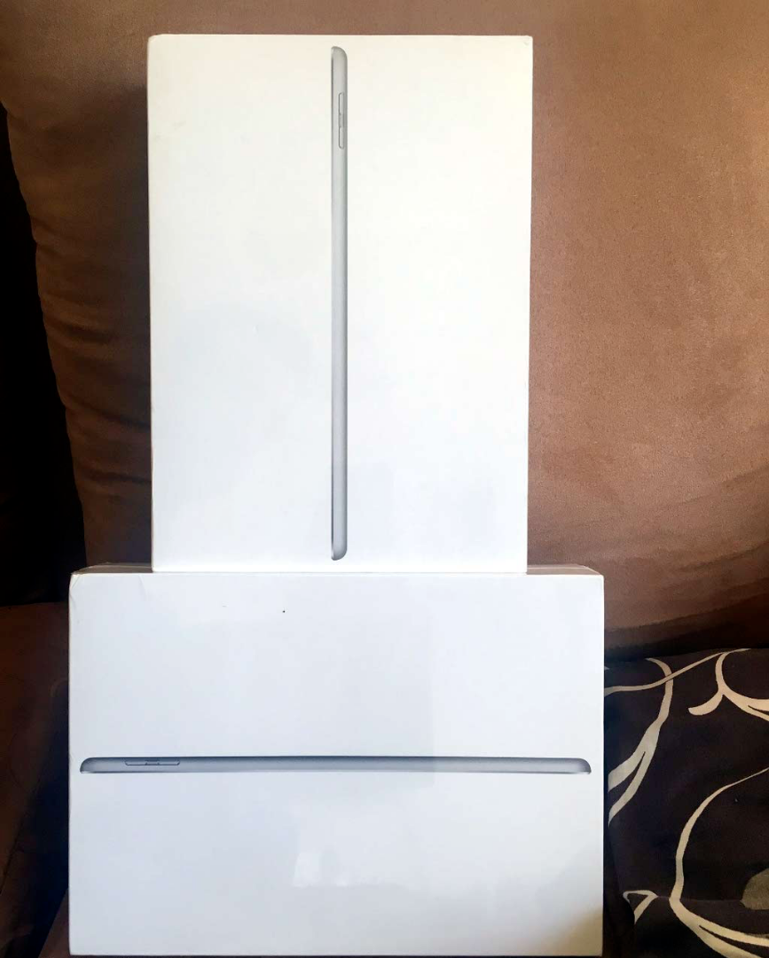 iPad 5 &amp; 6 NEW                                            


	 				لا تنسَ أنك شاهدت هذا الإعلان في عنكبوت            
	 				
                                new not opened yet 
جديد بالكرتون...