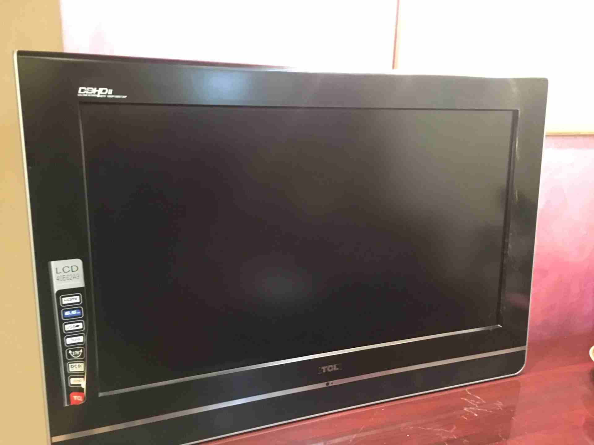 تلفزيون TCL                                            


	 				لا تنسَ أنك شاهدت هذا الإعلان في عنكبوت            
	 				
                            تلفزيون TCL شبه جديد للبيع...