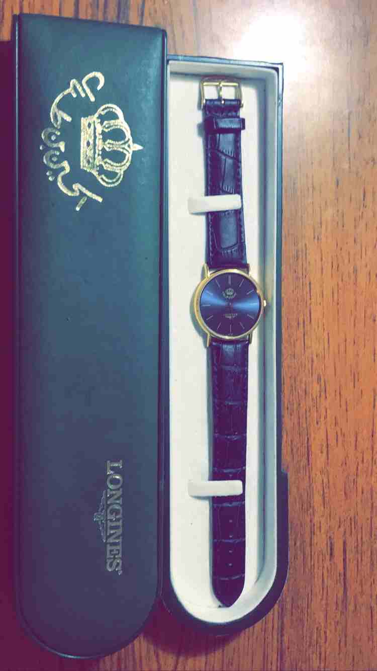 ساعة ملكية (longines) ثمينة جداً بسعر مغري
لا تنسَ أنك شاهدت هذا الإعلان في عنكبوت
الساعة بحالة م...
