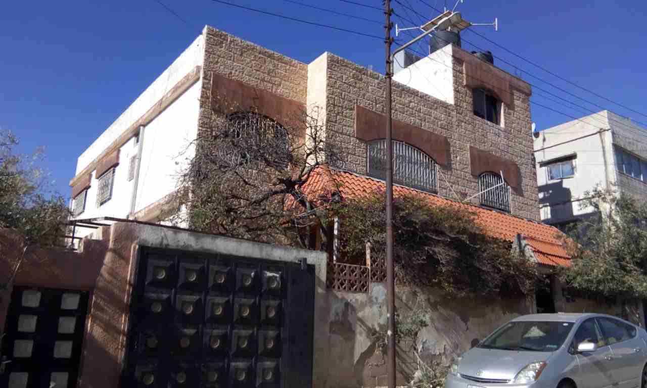 بيت بسعر مغري في ماركا الجنوبية400م طابقين والارض420م                                            


	 				لا تنسَ أنك شاهدت هذا الإعلان في عنكبوت            
	 				
                            الب...