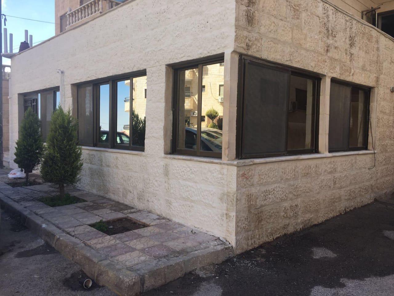 طبربور خلف مشاغل الأمن العام                                            


	 				لا تنسَ أنك شاهدت هذا الإعلان في عنكبوت            
	 				
                                شقة أرضية للبيع بسعر مغر...