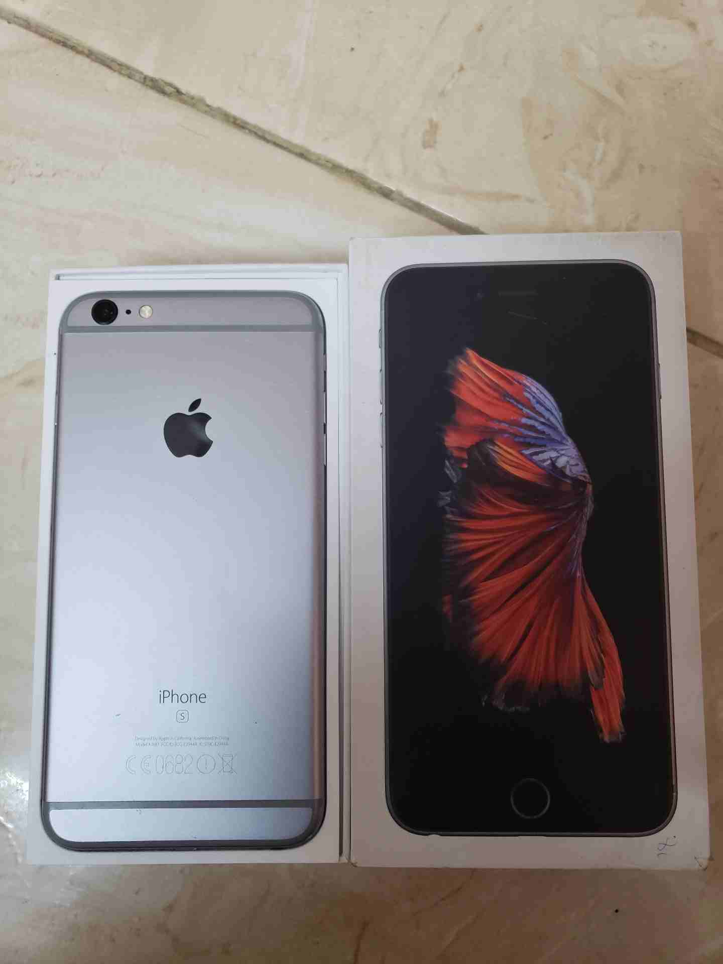ايفون 6s بلس 16 جيجا مع كل اغراضه ولا نقره                                            


	 				لا تنسَ أنك شاهدت هذا الإعلان في عنكبوت            
	 				
                            الجهاز معاه...