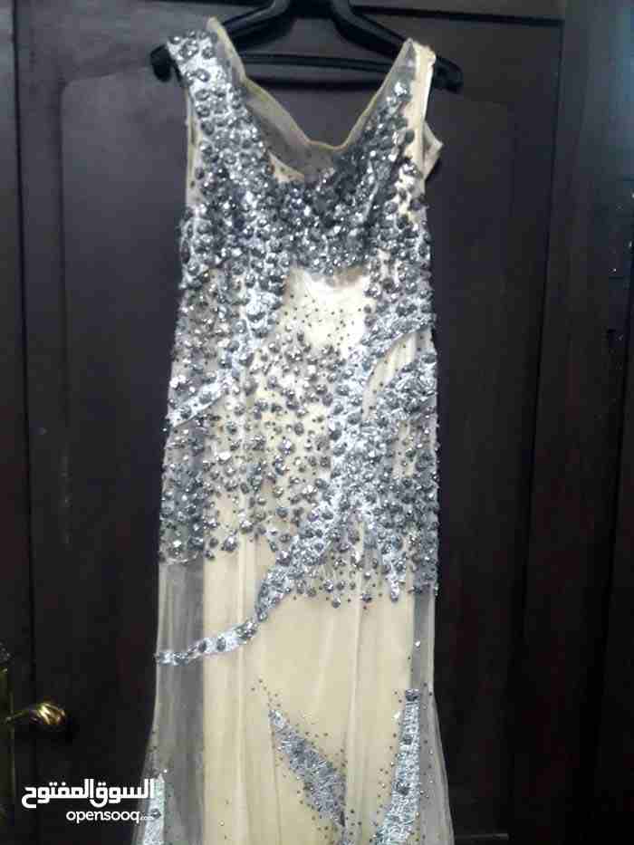 فساتين سهره شبه جديد
لا تنسَ أنك شاهدت هذا الإعلان في عنكبوت
فساتين سهره لبسه وحده شبه جديد...