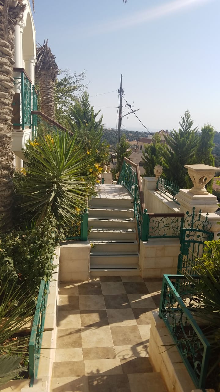 فيلا مستقله في دابوق للبيع بسعر مغري 880 الف وقابل للتفاوض
لا تنسَ أنك شاهدت هذا الإعلان في عنكبوت...