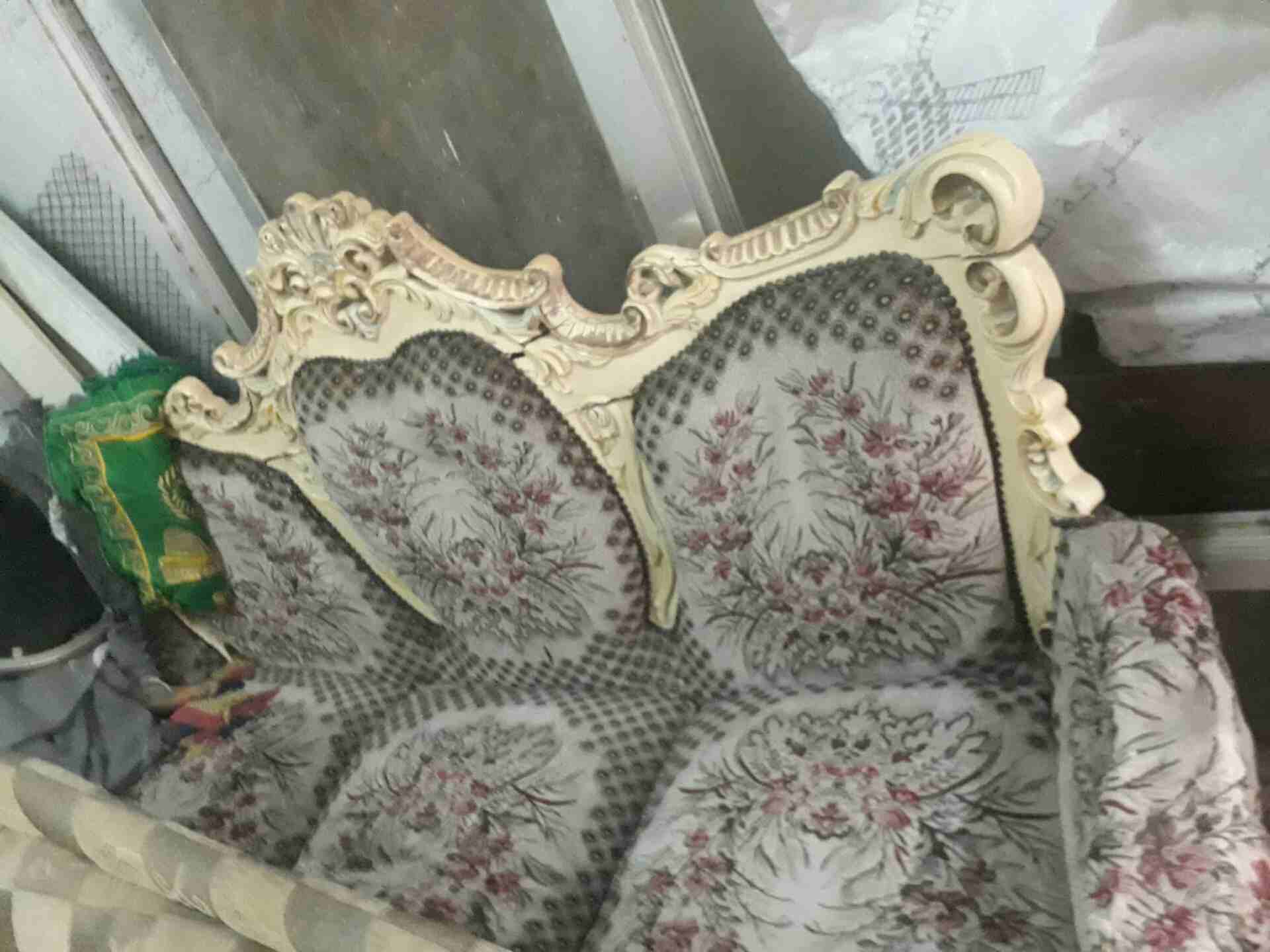 طقم كنب للبيع بحاجه لصيانه
لا تنسَ أنك شاهدت هذا الإعلان في عنكبوت
طقم كنب بحاجه لصيانه خشب زان 4...
