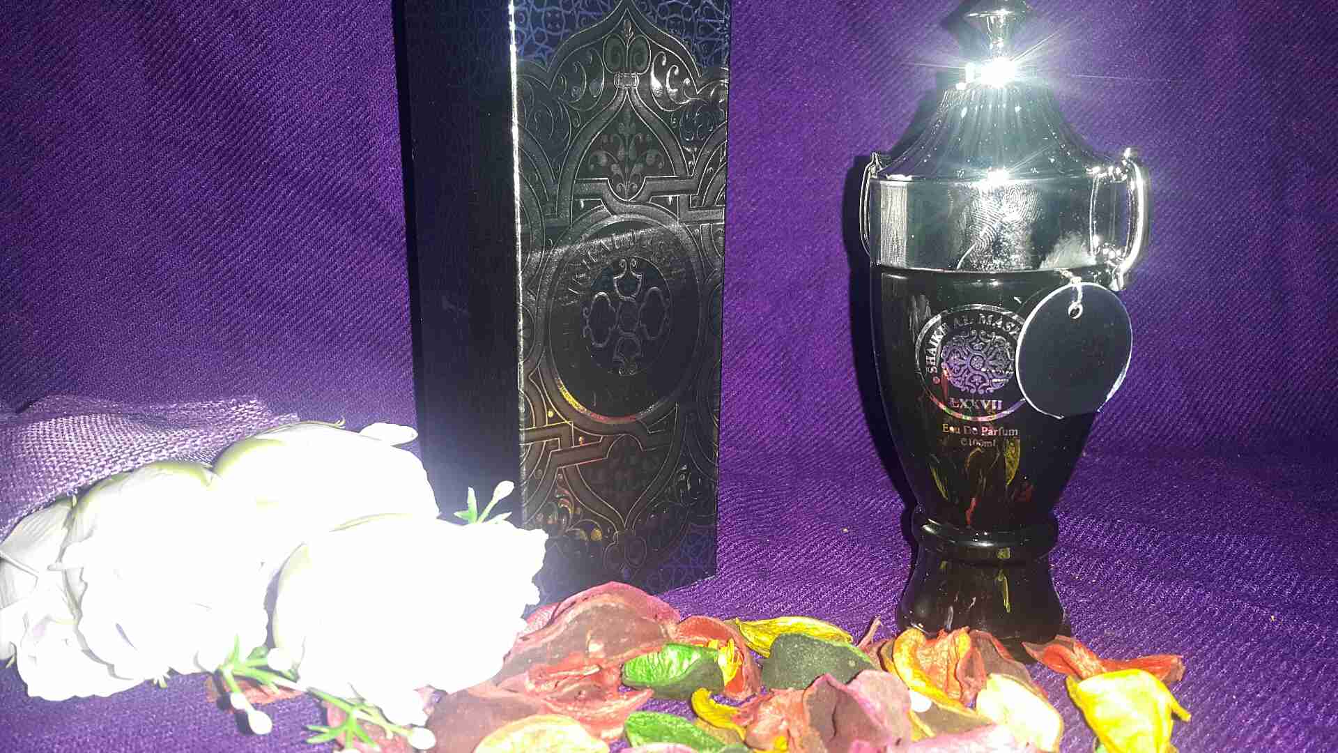 عطور للبيع واصل لباب البيت
لا تنسَ أنك شاهدت هذا الإعلان في عنكبوت
عطور خليجية و اجنبية
روائ...