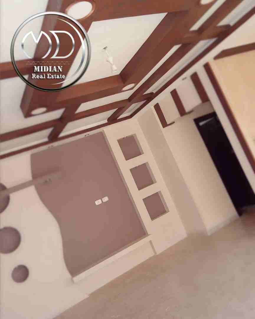 شقه جديده للبيع الكرسي مساحة 230م طابق ثالت تشطيبات فاخرة واطلالة رائعة
لا تنسَ أنك شاهدت هذا الإعلان في عنكبوت...