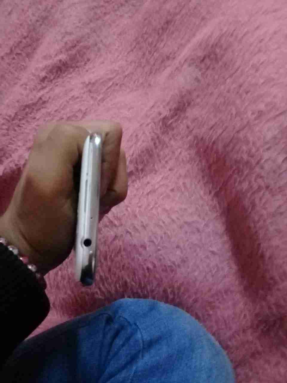 تلفوون نووت 2 للبيع جديد
لا تنسَ أنك شاهدت هذا الإعلان في عنكبوت
نووت 2 للبيع جديد استعمال بن...