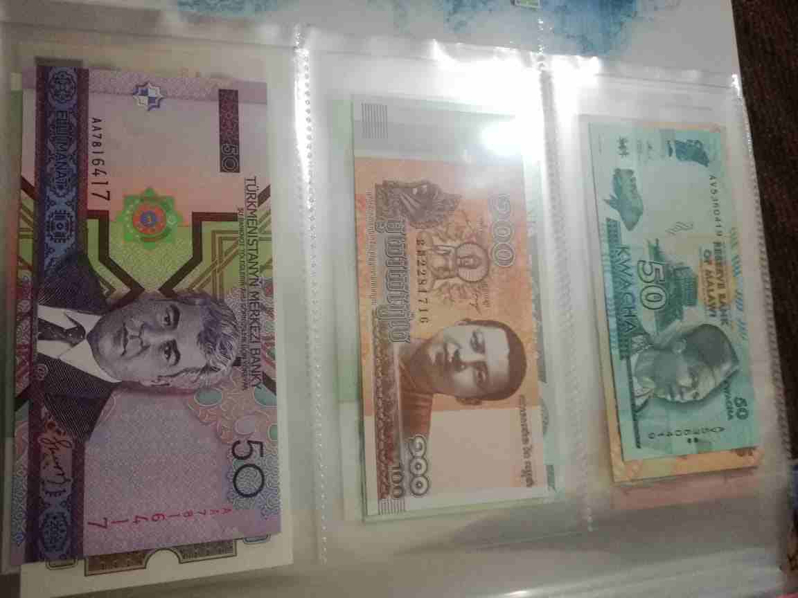 البوم عملات ورقيه
لا تنسَ أنك شاهدت هذا الإعلان في عنكبوت
البوم عملات ورقيه مع مئه عمله ورقيه انس...