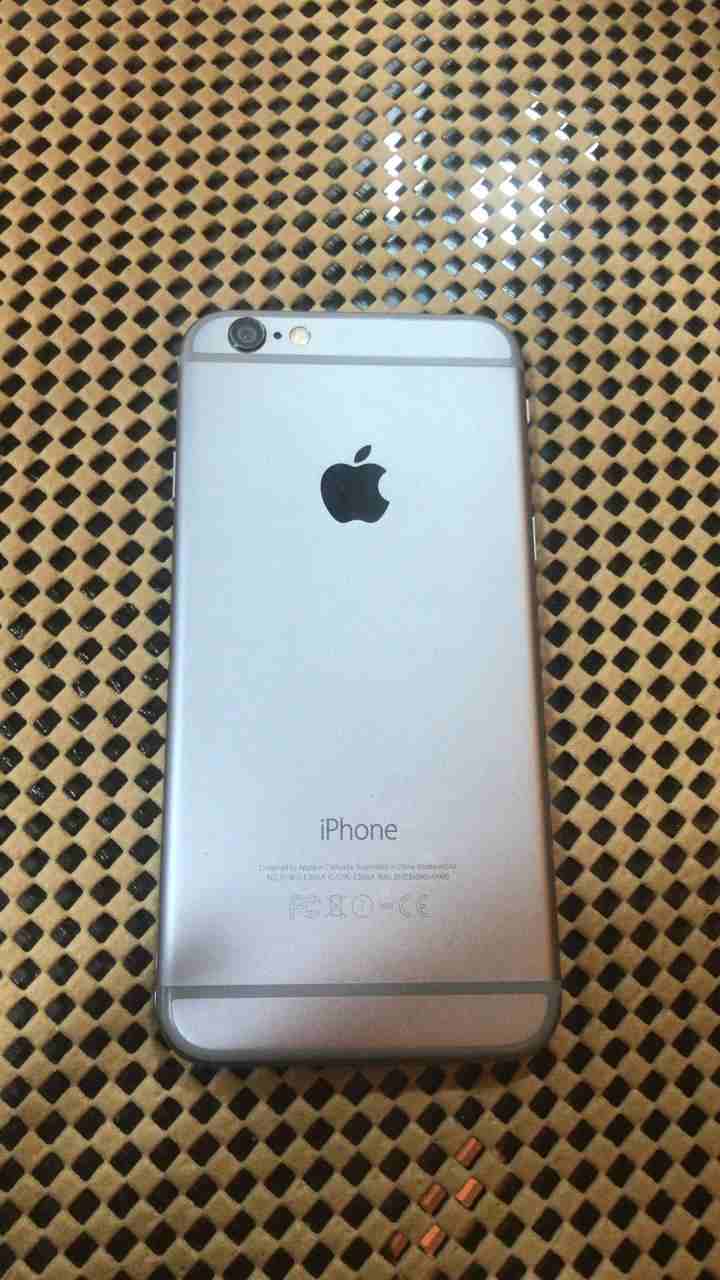 Ipone 6 64G                                            


	 				لا تنسَ أنك شاهدت هذا الإعلان في عنكبوت            
	 				
                            الجهاز زي ما موضح بل صور ولا خدش الجهاز بحالت...