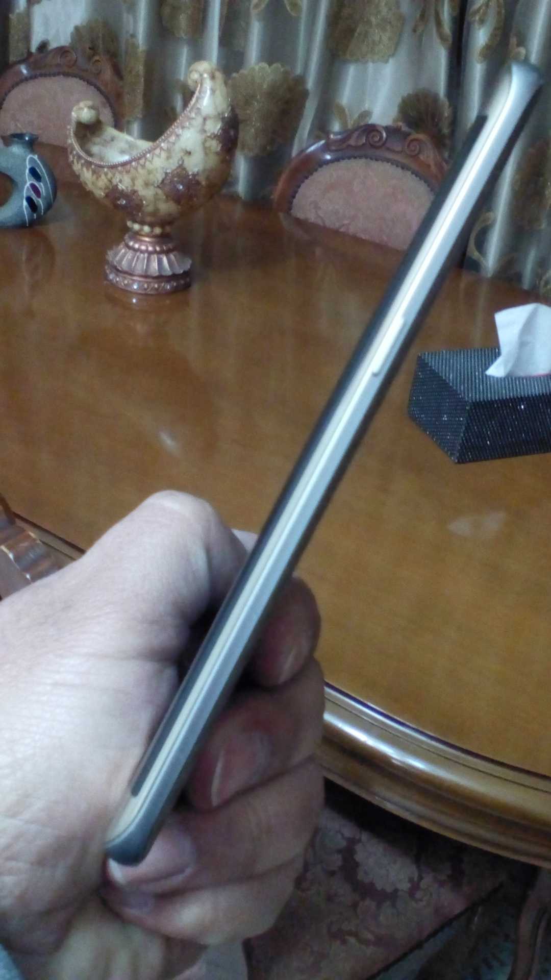 S7 Edge Gold للبيع السعر نهائي
لا تنسَ أنك شاهدت هذا الإعلان في عنكبوت
سامسونج S7 edge
بحال...