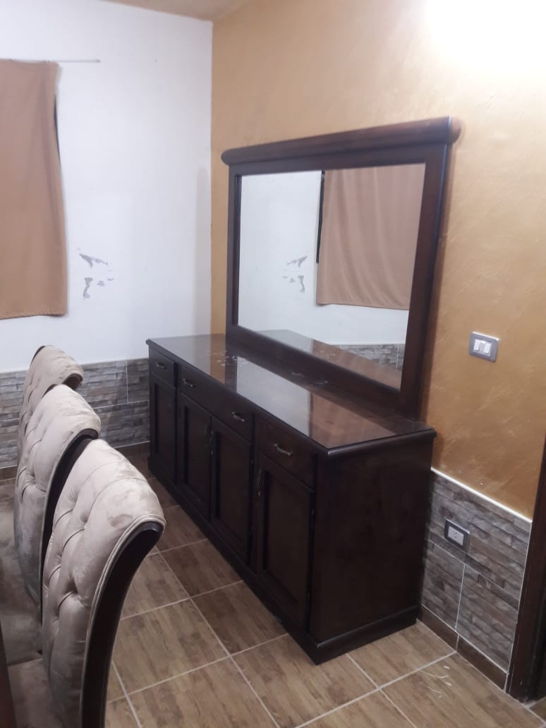 طاولات السفرة وغرف الطعام
لا تنسَ أنك شاهدت هذا الإعلان في عنكبوت
تفصيل طاولات السفرة 4/6/8/...