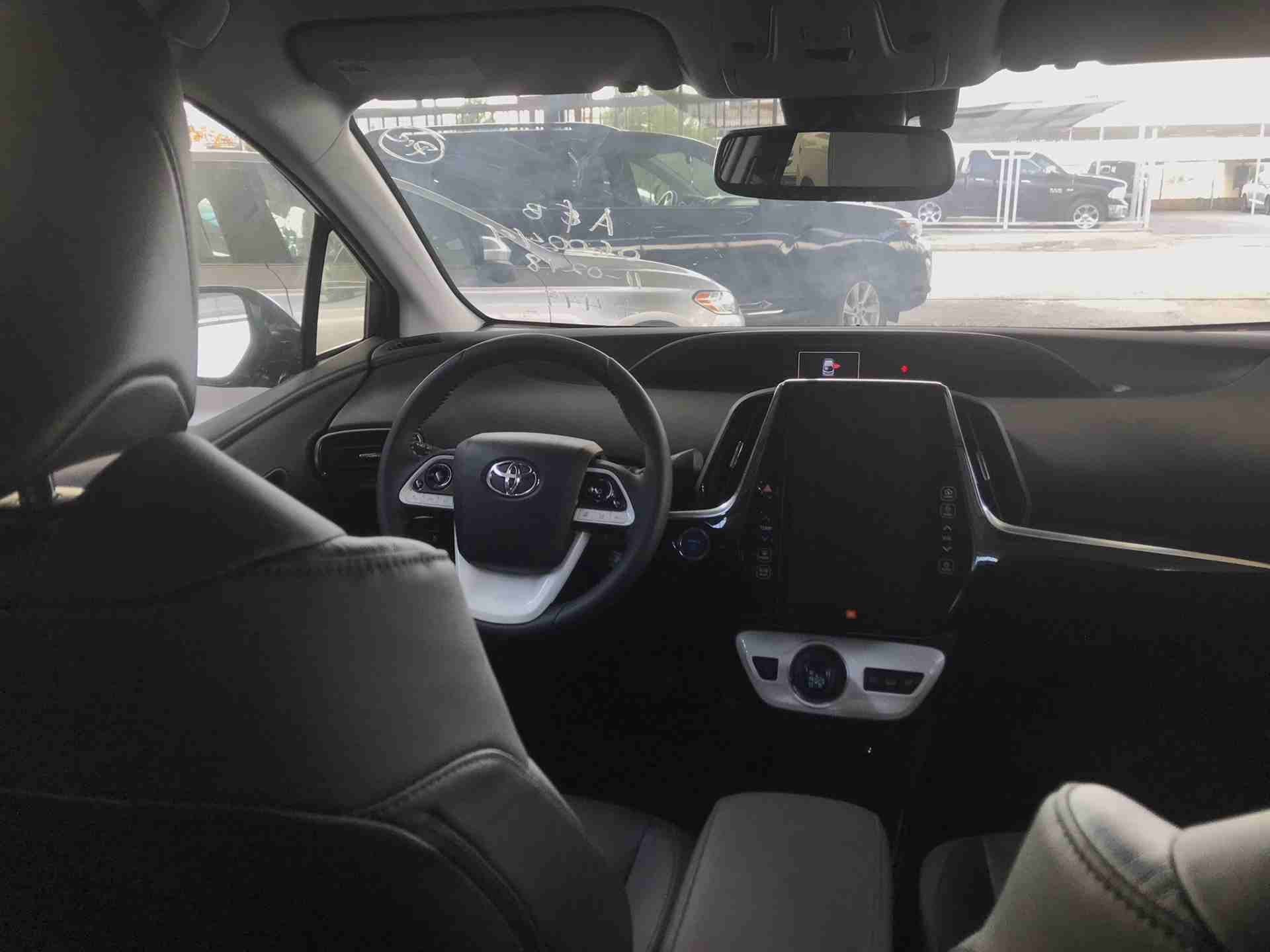 TOYOTA PRIUS PRIME 2017( هايبرد شحن ) حرة بدون جمرك
لا تنسَ أنك شاهدت هذا الإعلان في عنكبوت
تو...