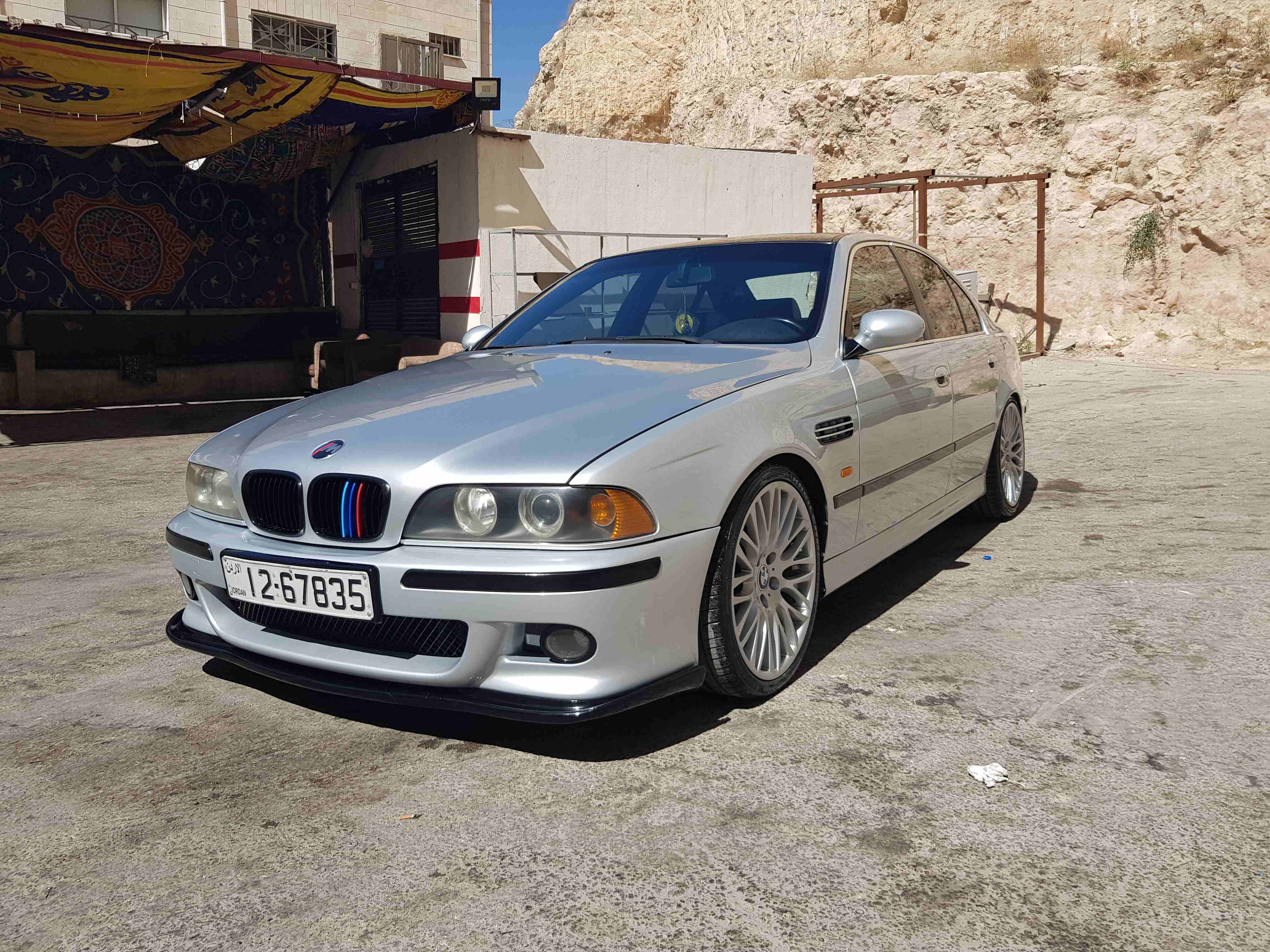 بي ام دب 520 حشوة 25
لا تنسَ أنك شاهدت هذا الإعلان في عنكبوت
بي ام دب محوله بلكامل m5 من الداخل و...