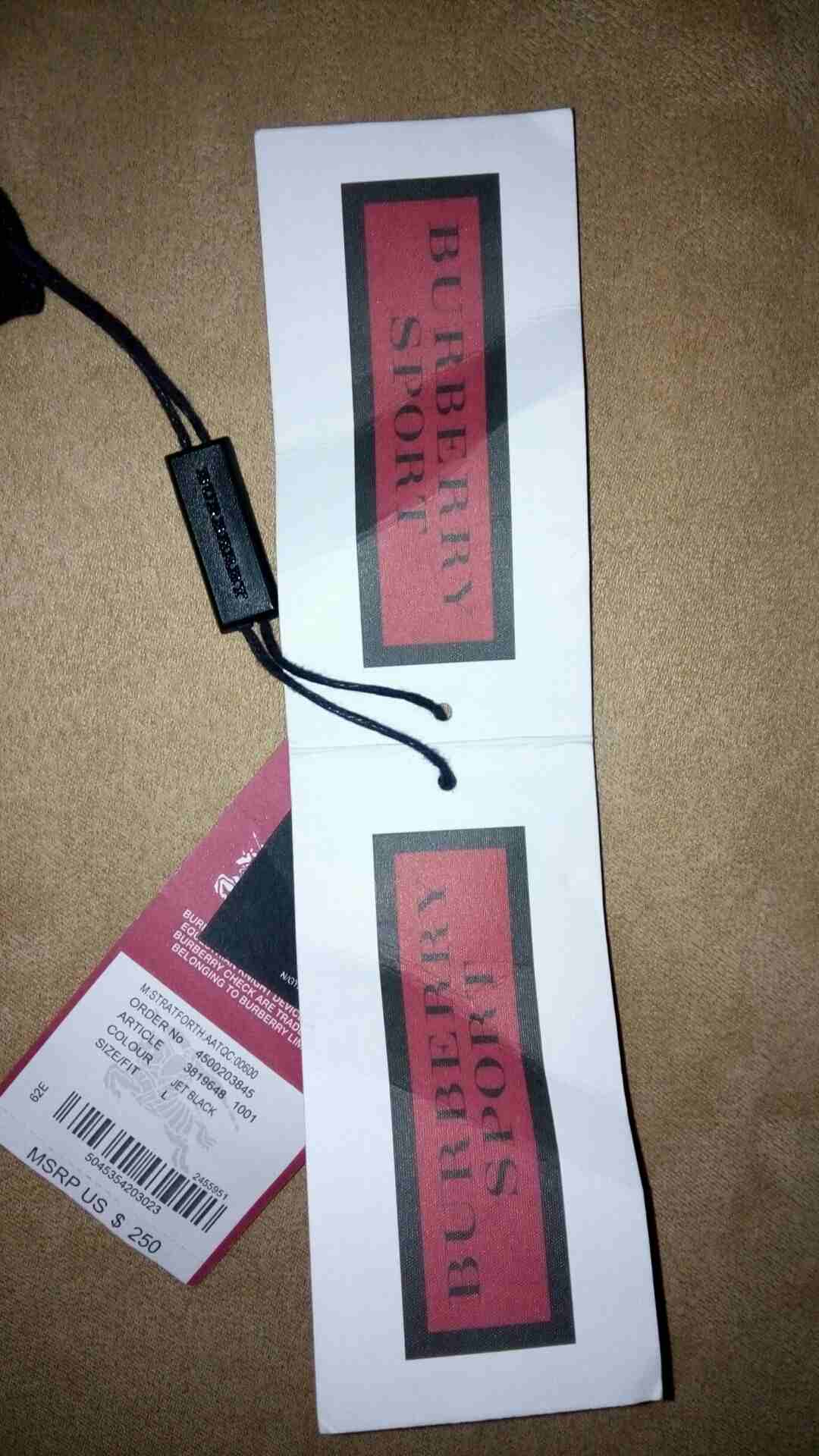 بنطلون BURBERRY اصلي و جديد 100% من ارقى الماركات العالمية
لا تنسَ أنك شاهدت هذا الإعلان في عنكبوت...