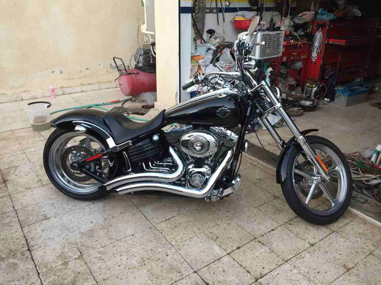 Harley Davidson Rocker C
لا تنسَ أنك شاهدت هذا الإعلان في عنكبوت
هارلي ديفيدسون مميز فئة (روكر سي...