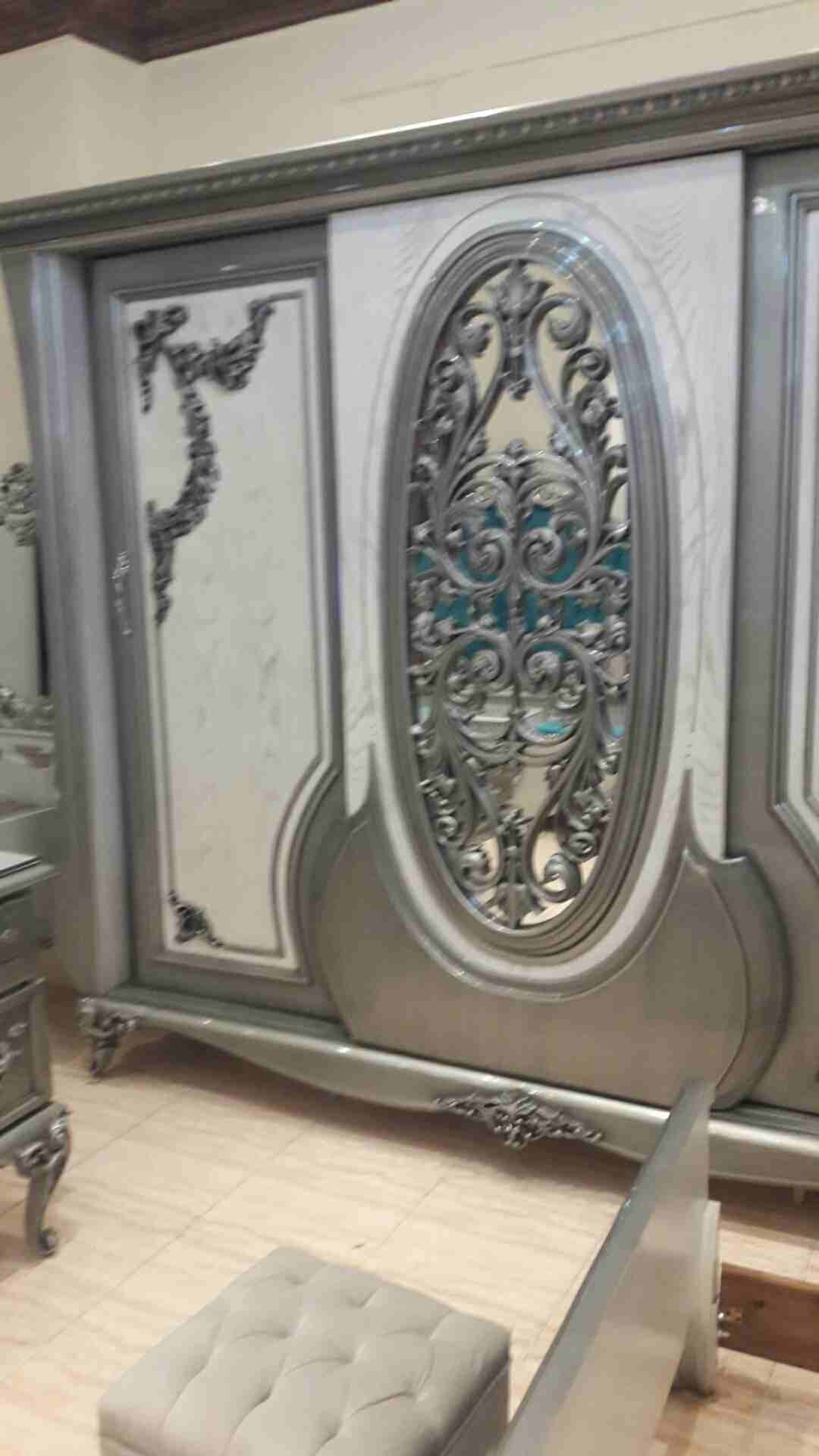 مدينه دمياط
لا تنسَ أنك شاهدت هذا الإعلان في عنكبوت
غرفه نوم كبيره علي اعلي مستوي...