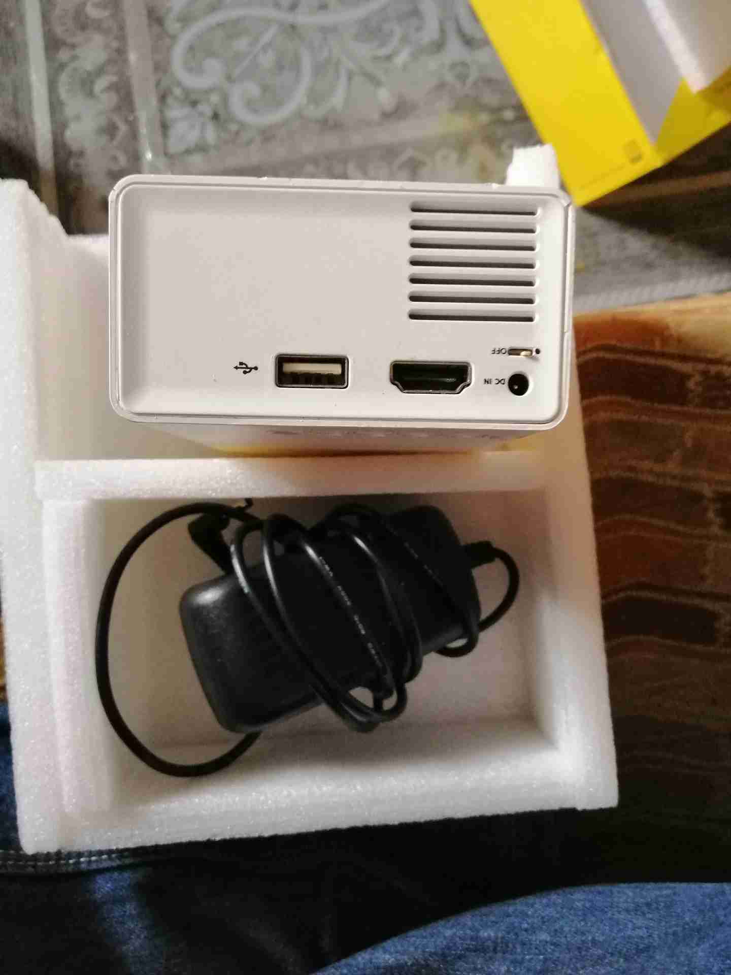 داتا شو بحال الوكالة
لا تنسَ أنك شاهدت هذا الإعلان في عنكبوت
داتا شو معو استاند بدل على dvr م...