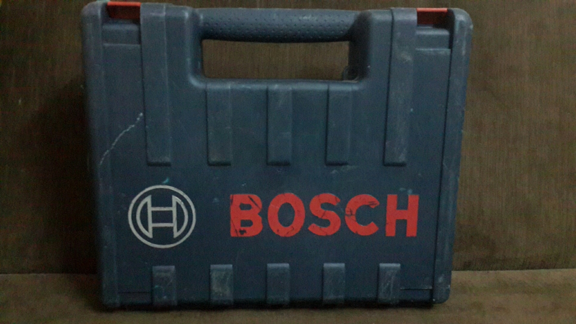 دريل شحن BOSCH للبيع                                            


	 				لا تنسَ أنك شاهدت هذا الإعلان في عنكبوت            
	 				
                                دريل شحن نوع BOSCH مستعمل استعما...