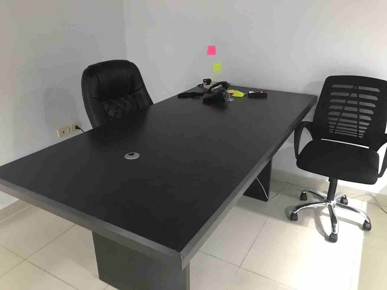 طاولات مكاتب                                            


	 				لا تنسَ أنك شاهدت هذا الإعلان في عنكبوت            
	 				
                            طاولتين مكاتب بحالة ممتازة استعمال شهرين فقط...