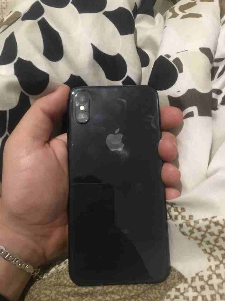 iphone x                                            


	 				لا تنسَ أنك شاهدت هذا الإعلان في عنكبوت            
	 				
                            Iphone x 64
الجهز نظيف و لا يوجد اي نقره لاكن يو...