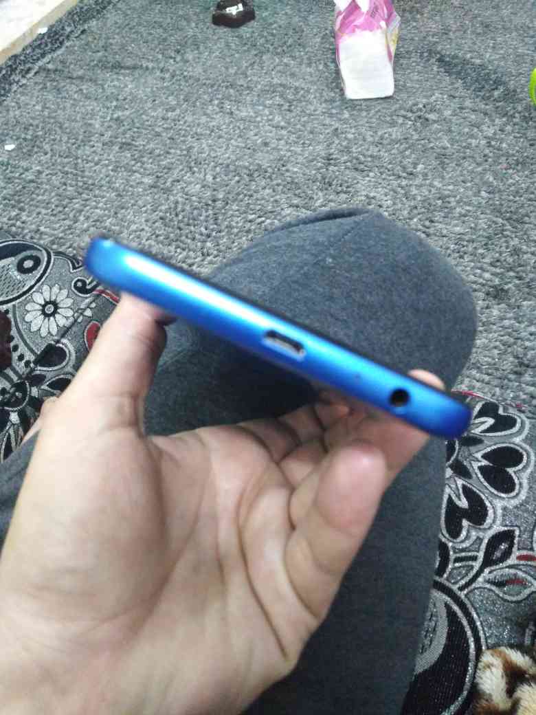 شاشه 6 انش ..j4 core .. 1 ram..16 giga ..معالج 425 الجهاز 2019
لا تنسَ أنك شاهدت هذا الإعلان في عنكبوت...