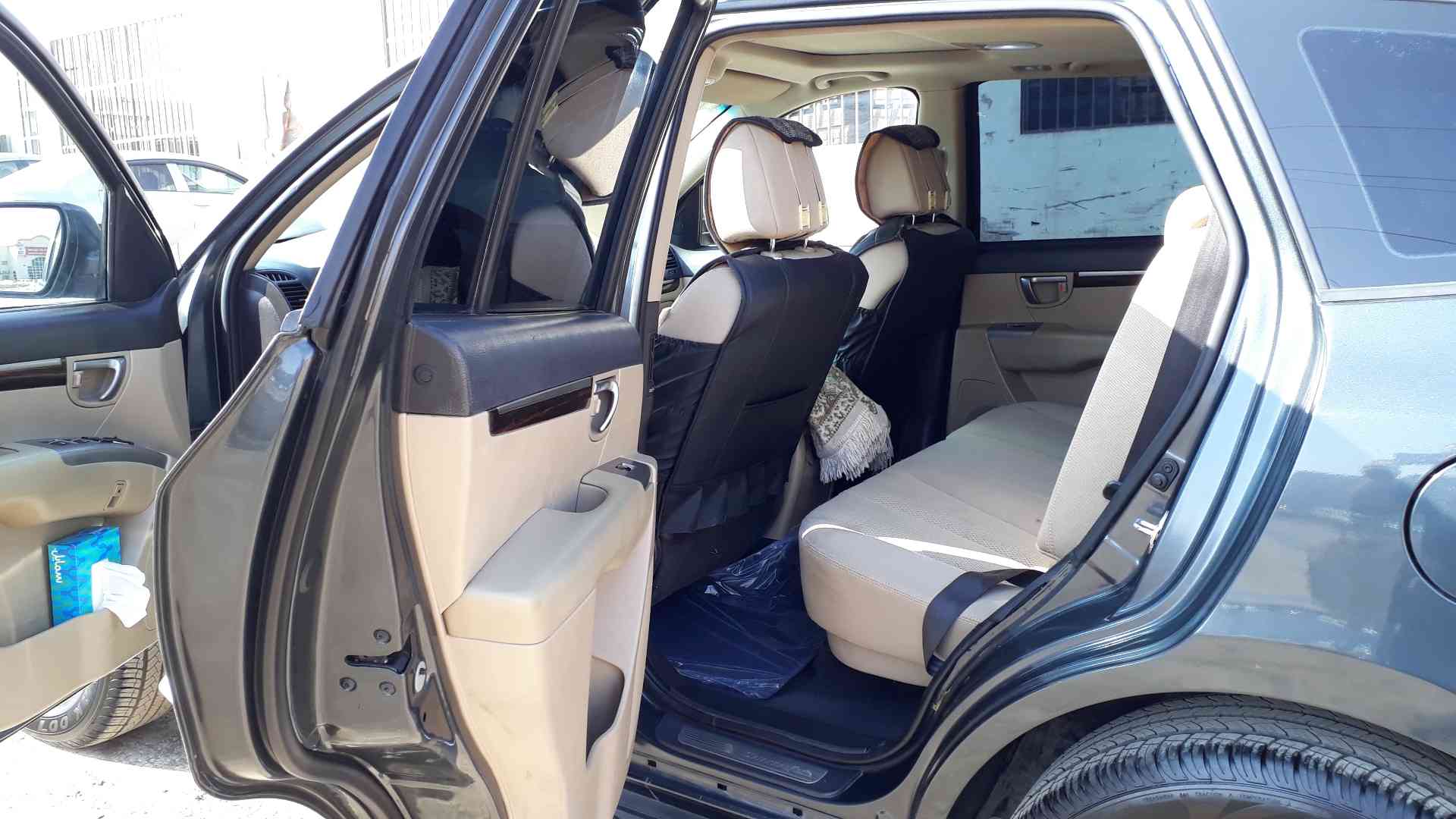هونداي سنتافيه اللون رمادي داكن بحالة جيدة
لا تنسَ أنك شاهدت هذا الإعلان في عنكبوت
فتحة في ا...