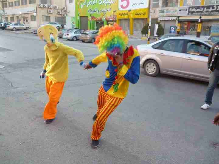 لبسات مهرجين وعروووووووض ولااروع
لا تنسَ أنك شاهدت هذا الإعلان في عنكبوت
يتوفر لدبنا لبسات مهرجين...