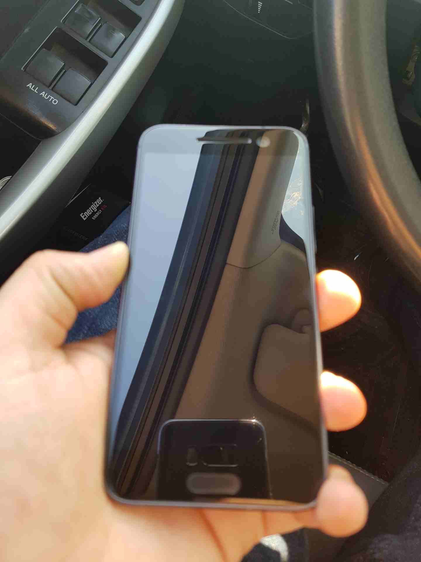 htc m10                                            


	 				لا تنسَ أنك شاهدت هذا الإعلان في عنكبوت            
	 				
                                الجهاز نظيف جدا
في نقرة من عند مدخل الشحن فقط...