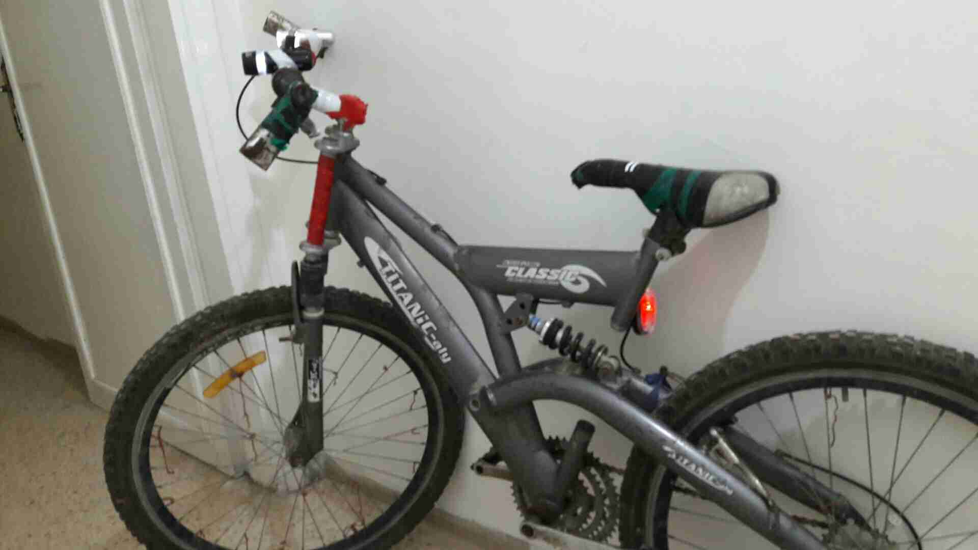 باسكاليت SUPER CLASSIC SPORTS BICYCLE
لا تنسَ أنك شاهدت هذا الإعلان في عنكبوت
بحالت الوكالة ف...