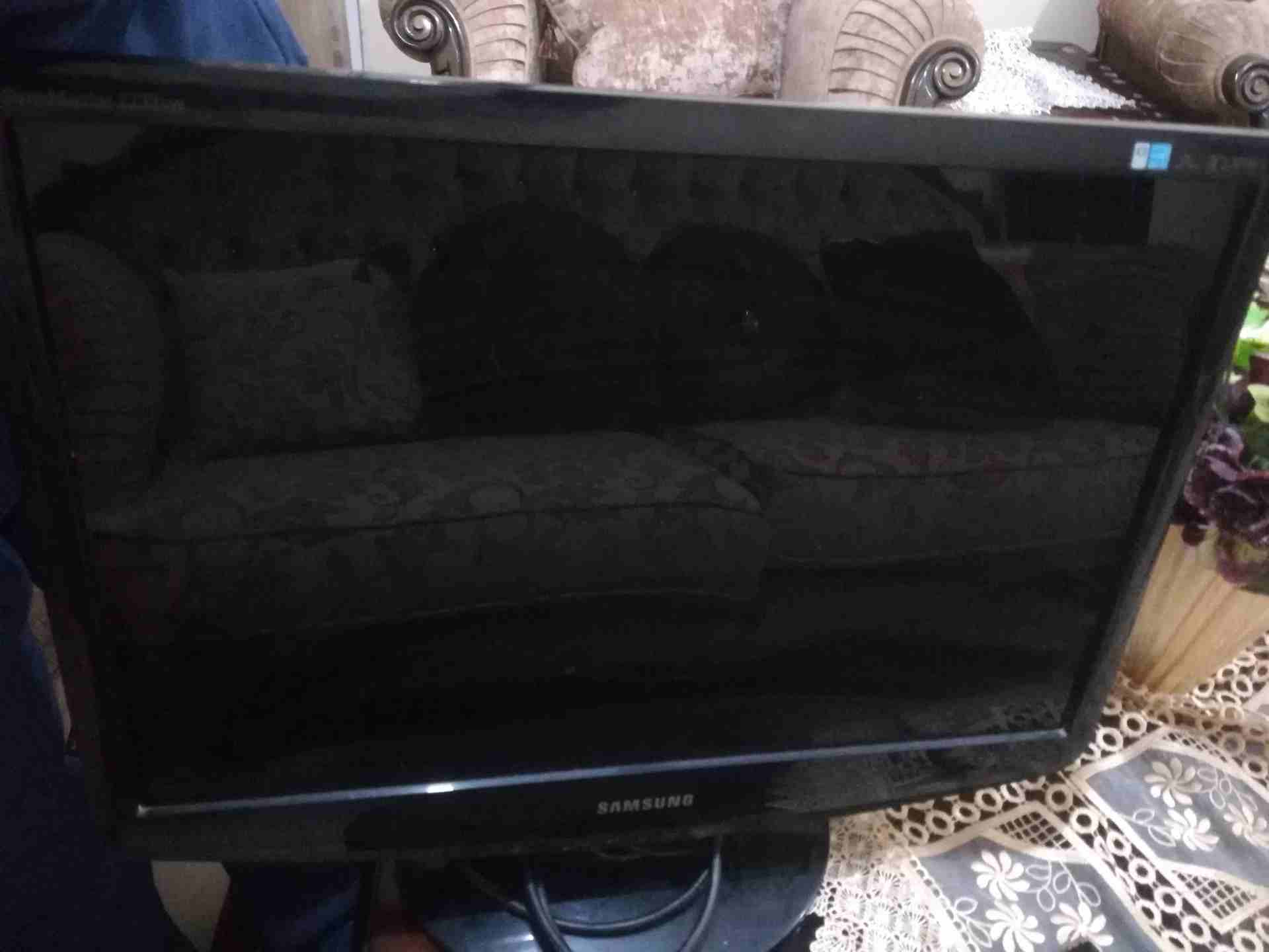 جهاز كمبيوتر كامل مع شاشه 23 inch sumsung                                            


	 				لا تنسَ أنك شاهدت هذا الإعلان في عنكبوت            
	 				
                            CPU pentium 4
R...