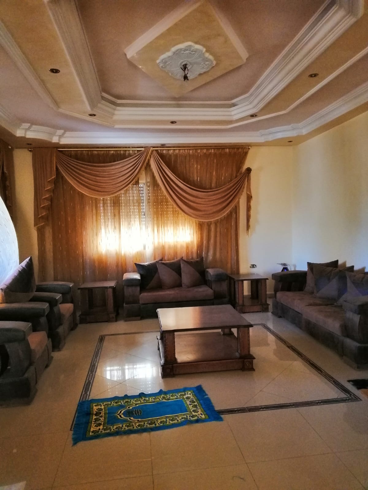 فيلا للبيع طريق المطار
لا تنسَ أنك شاهدت هذا الإعلان في عنكبوت
فيلا اوشبه عماره 3طوابق الاول...
