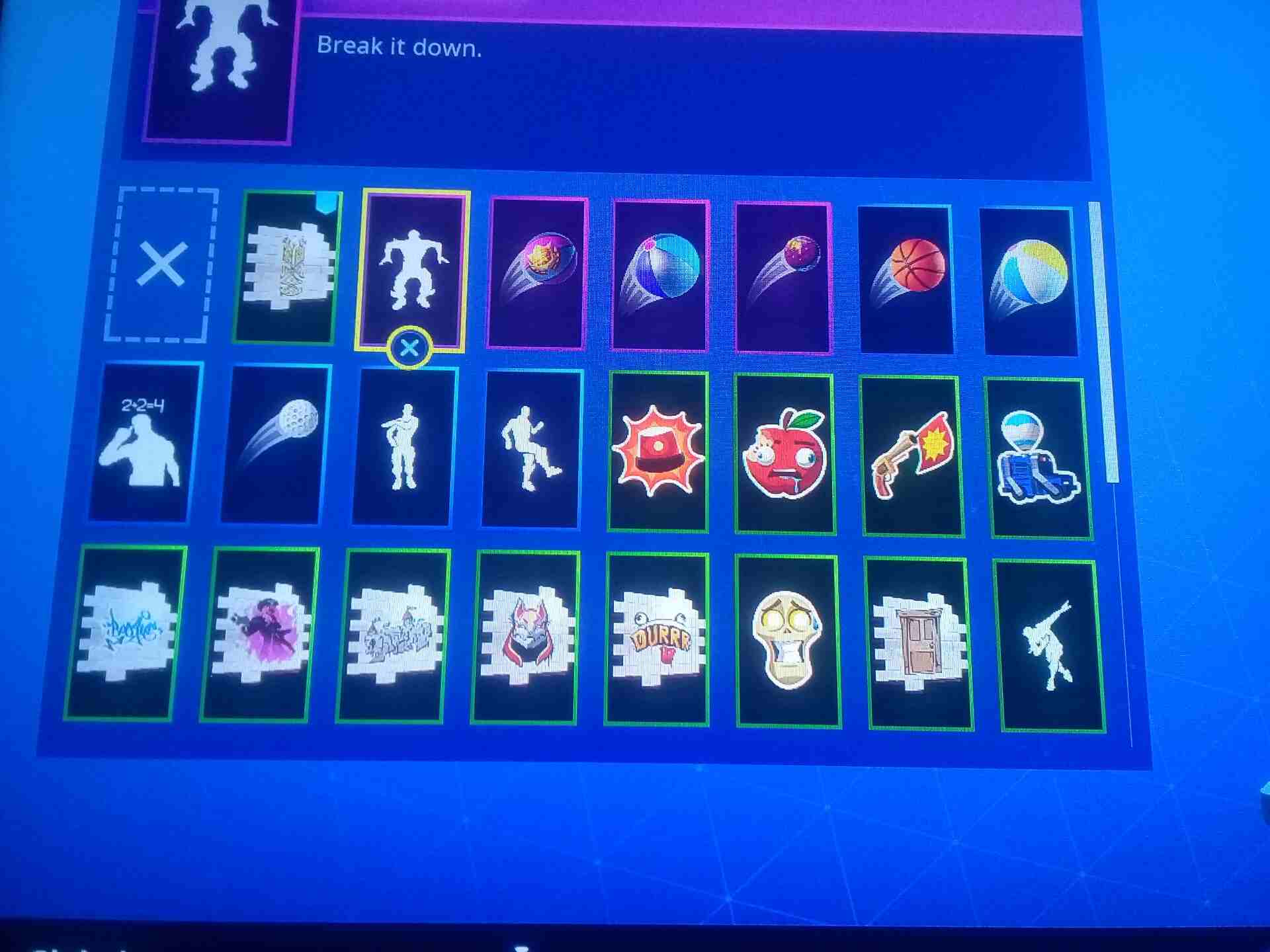 احساب فورت نايت فيه السيز 5 و 6 كامل و سكن حقها 800 في بكس للبيع او للبدل
لا تنسَ أنك شاهدت هذا الإعلان في عنكبوت...