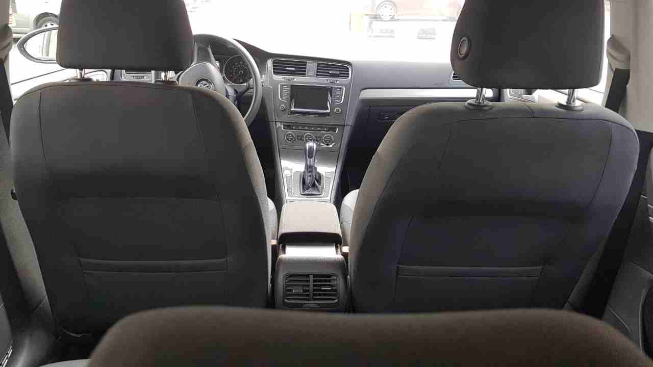 VOLKSWAGEN E-GOLF 2015 SILVER
لا تنسَ أنك شاهدت هذا الإعلان في عنكبوت
2015 جولف كهرباء E Golf SE...