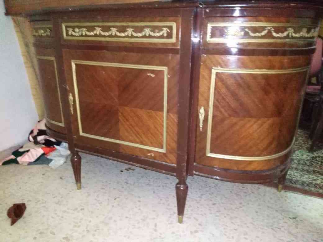 طاوله للبيع                                            


	 				لا تنسَ أنك شاهدت هذا الإعلان في عنكبوت            
	 				
                                طاوله للبيع خشب زان بحاله جيده نوعيه قديم...