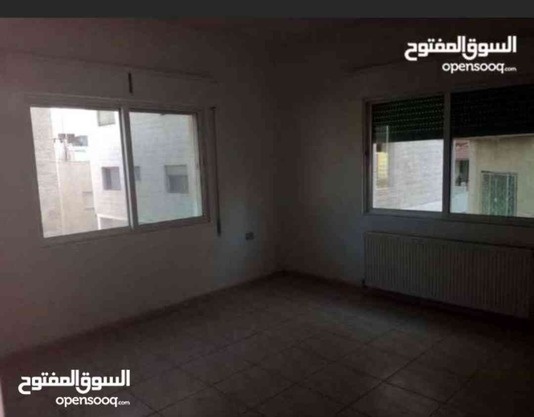 شقة للايجار في ضاحية الرشيد
لا تنسَ أنك شاهدت هذا الإعلان في عنكبوت
3غرف نوم 1منهم ماستر
صالة...