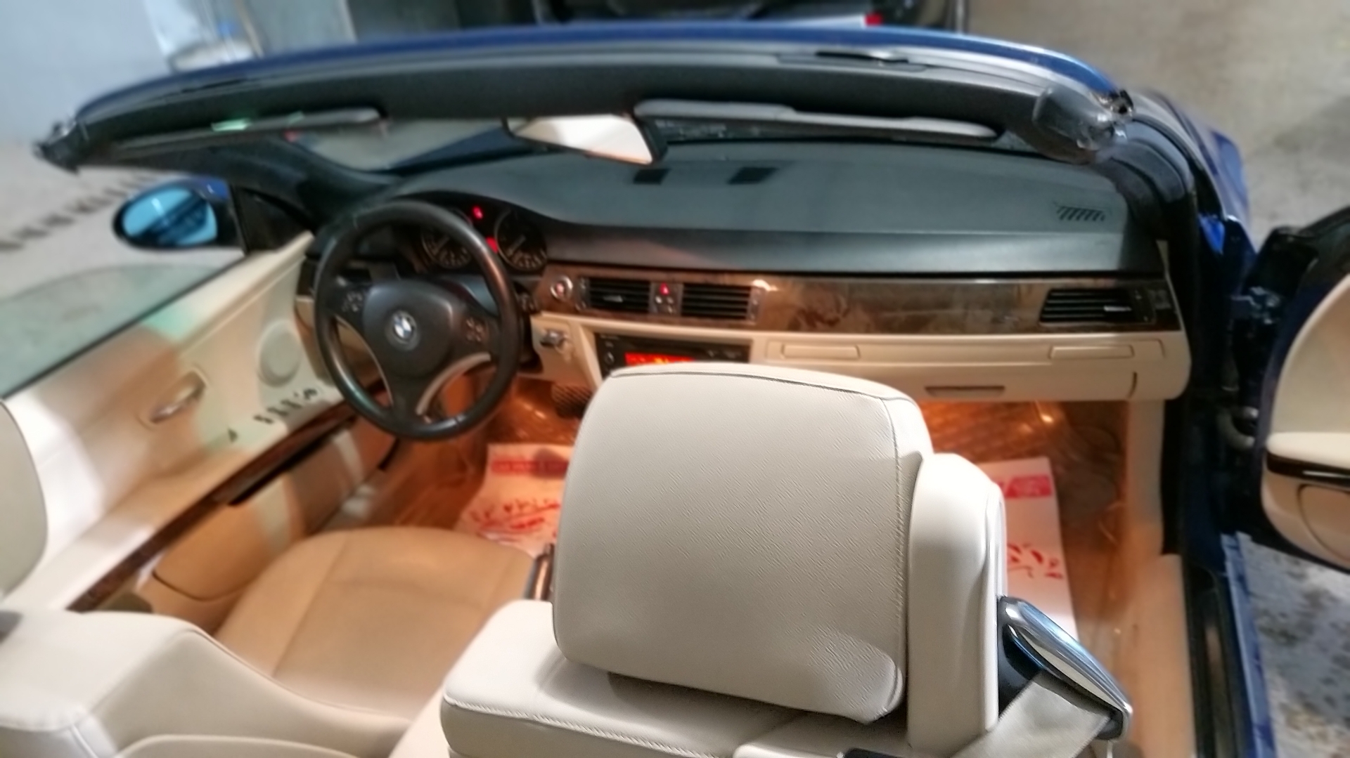 BMW 320 AI 2009
لا تنسَ أنك شاهدت هذا الإعلان في عنكبوت
BMW320AI كوبي فحص 4جيد بحالة ممتازة...