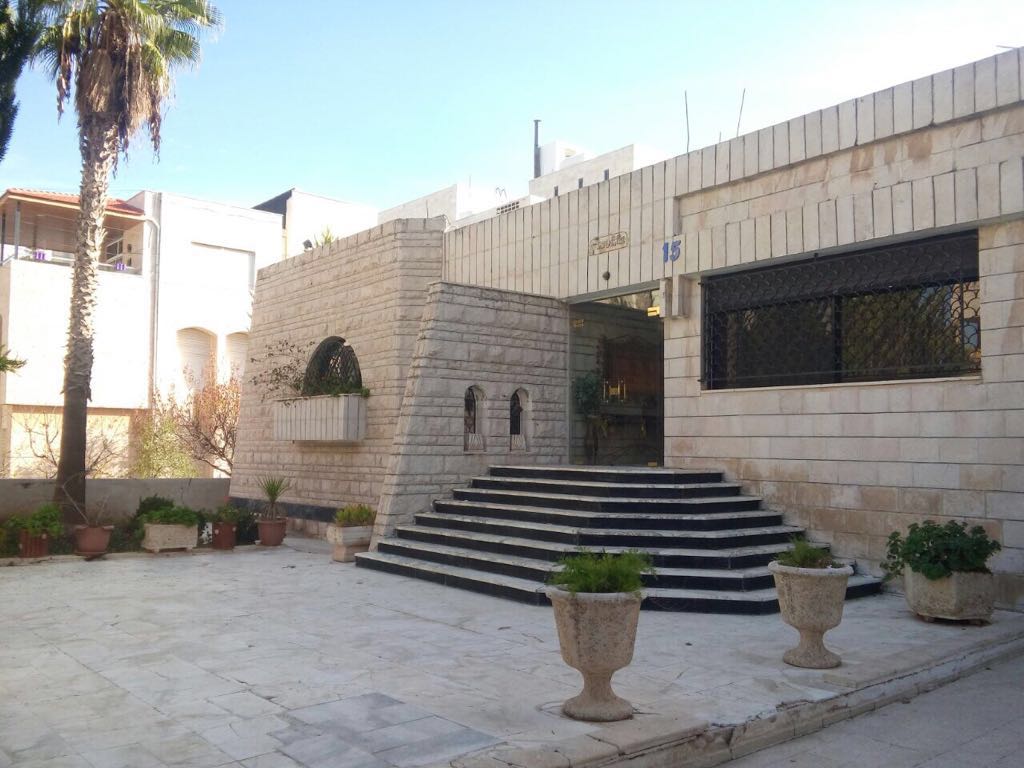 فيلا للبيع في خلدا خلف مخابز براديس                                            


	 				لا تنسَ أنك شاهدت هذا الإعلان في عنكبوت            
	 				
                                فيلا على مساحة أر...