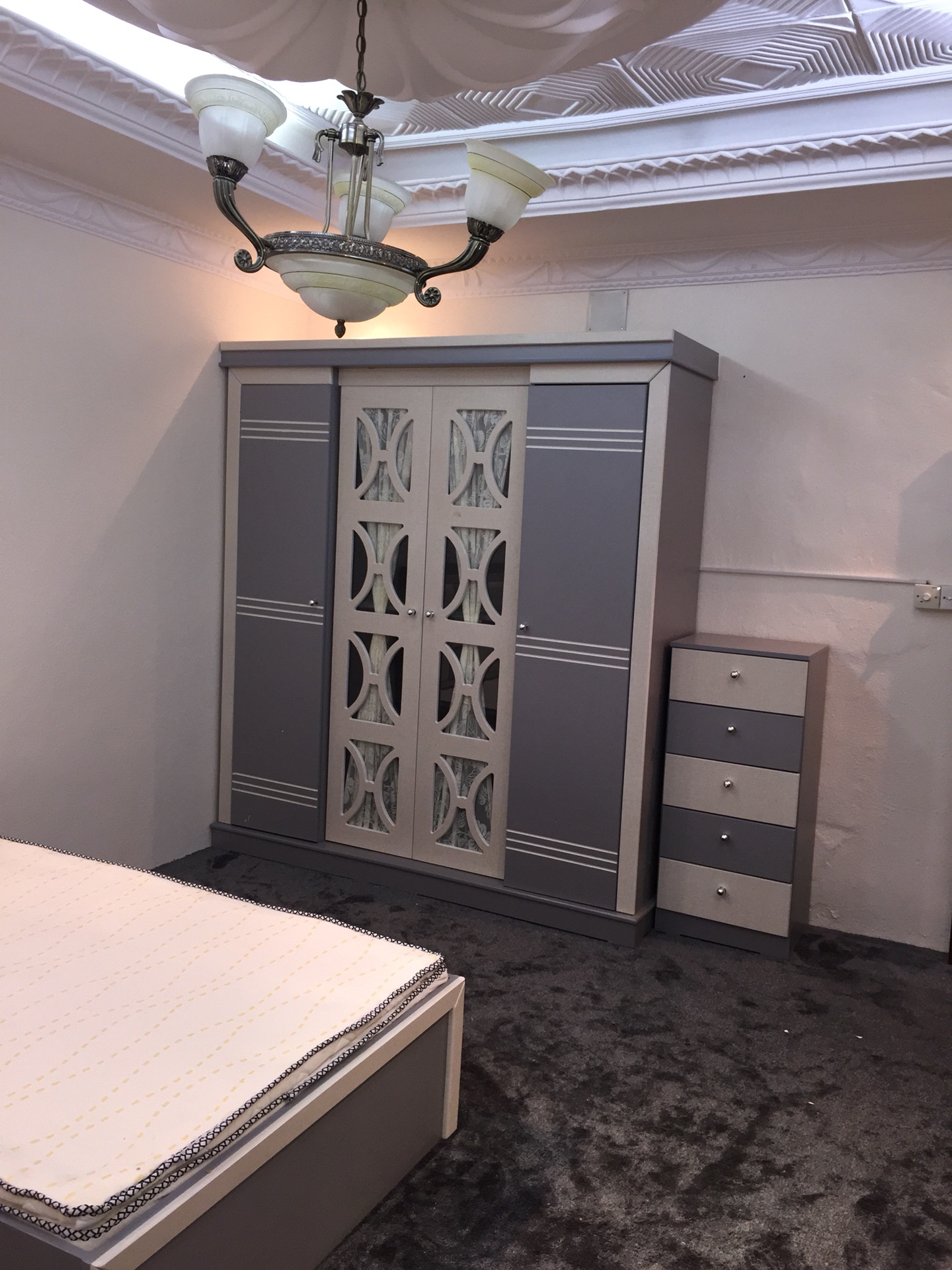 أحدث وارقي التصميمات تفصيل حسب الطلب مبداء السعر
لا تنسَ أنك شاهدت هذا الإعلان في عنكبوت
غرف...