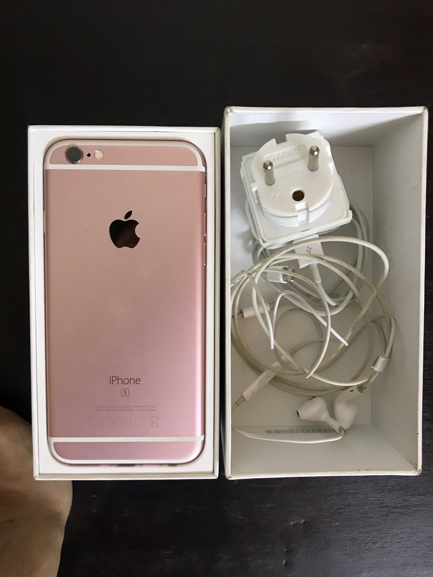 iphone 6s 64g rose gold zero                                            


	 				لا تنسَ أنك شاهدت هذا الإعلان في عنكبوت            
	 				
                                الجهاز حالته ممتازه عليه...