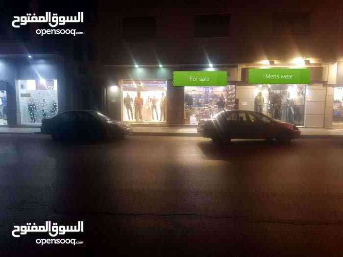 محل برسم البيع بمنطقه صويلح بجانب محطه الباص السريع بشارع رئيسي بمنطقه حيويه                                            


	 				لا تنسَ أنك شاهدت هذا الإعلان في عنكبوت...